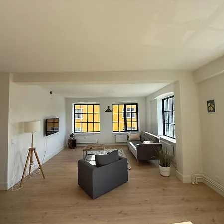 Appartement Modern & Stylish Serviced In *